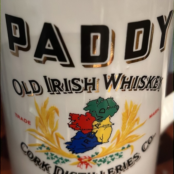 Vintage Paddy Old Irish Whiskey Liquor Pitcher RARE ICE LIP version - Picture 3 of 15
